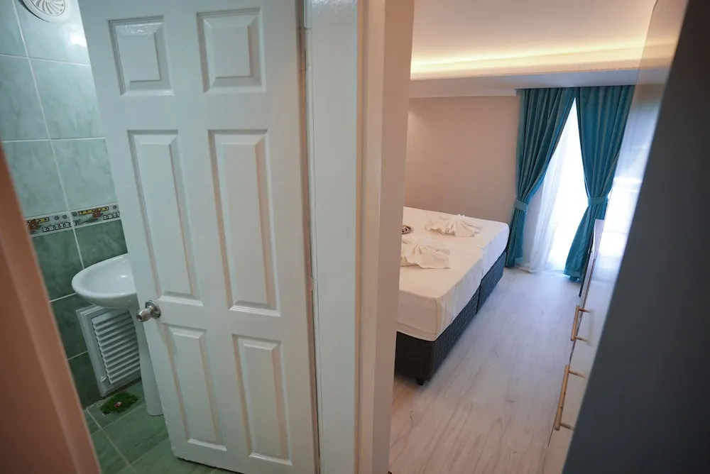 Superior Tek Büyük veya İki Ayrı Yataklı Oda, 1 Yatak Odası, Sigara İçilmez, Şehir Manzaralı