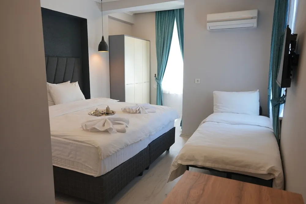 Superior Tek Büyük veya İki Ayrı Yataklı Oda, 1 Yatak Odası, Sigara İçilmez, Şehir Manzaralı