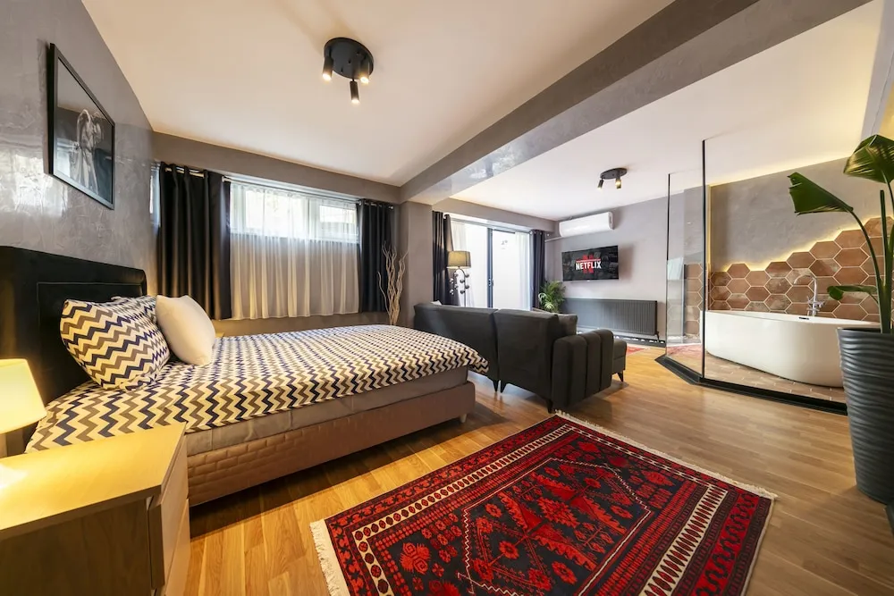 Romantic Stüdyo Süit, 1 Büyük (Queen) Boy Yatak ve Çekyat, Bahçe Manzaralı
