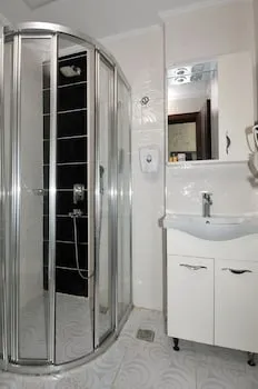 UK Blue Coast Hotel - Yetişkin Oteli