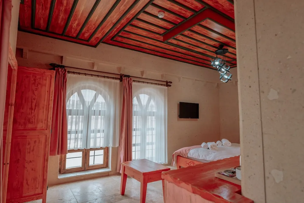 Deluxe Tek Büyük Yataklı Oda