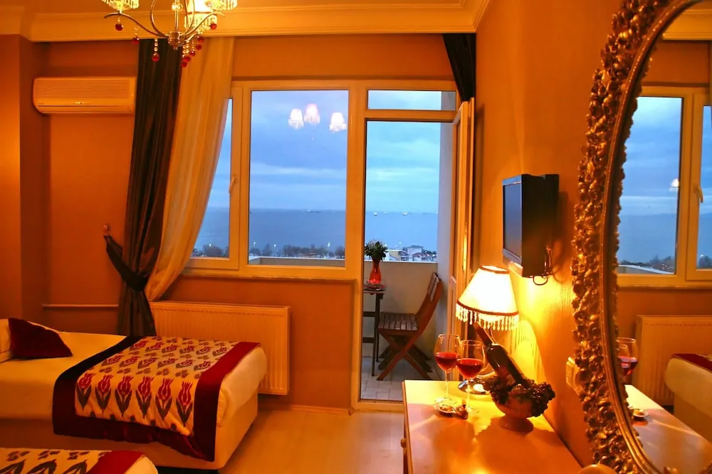 Deluxe Oda, Balkon, Deniz Manzaralı