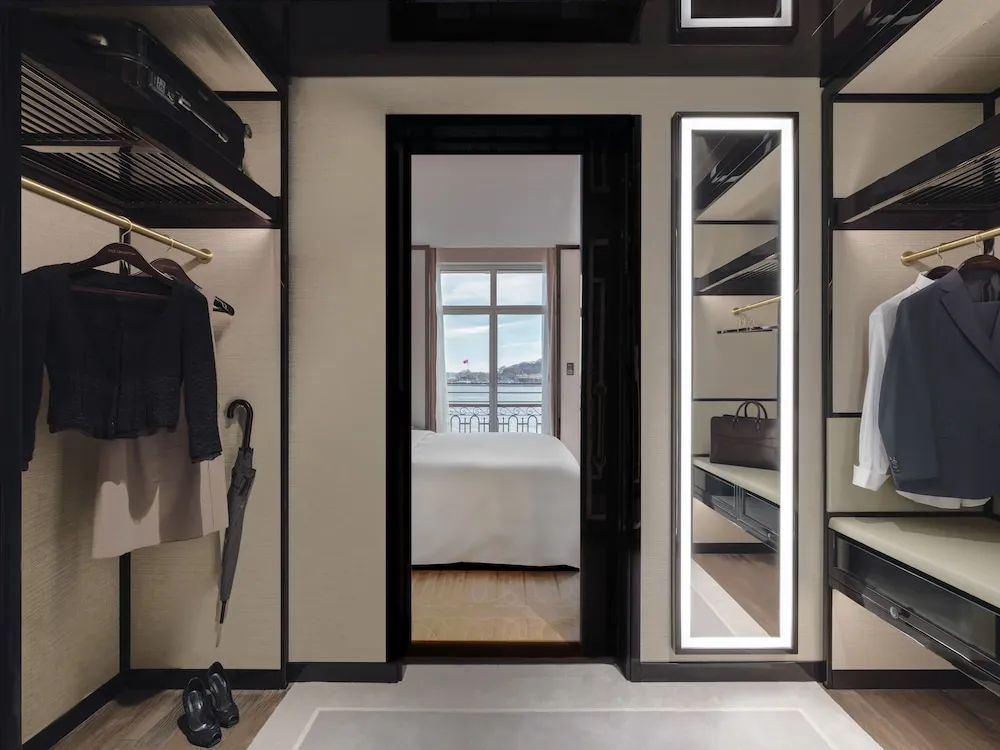 Executive Bosphorus Suite, 1 King bed