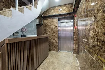 Lavin Hotel & Suites