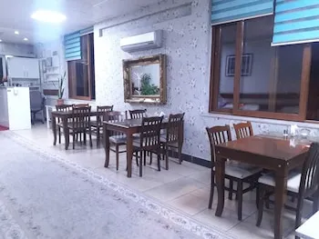 Otel Yaşar