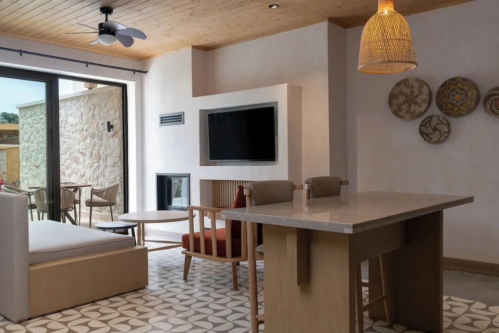 Classic Suite Garden View