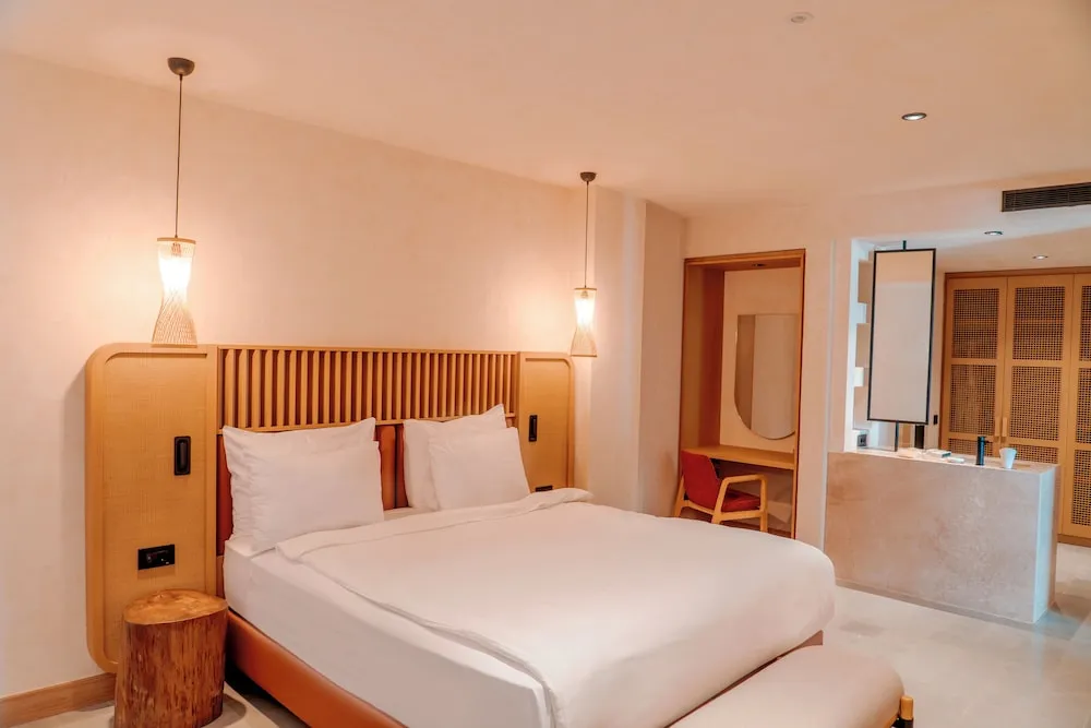 Classic Suite Garden View