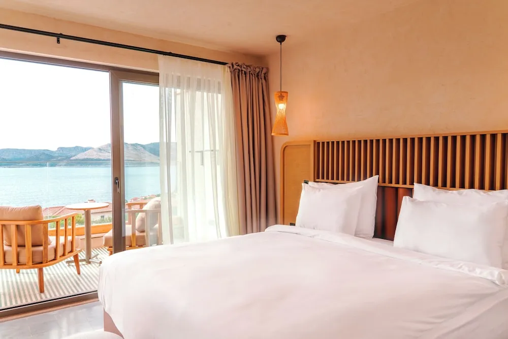 Deluxe Room Sea View