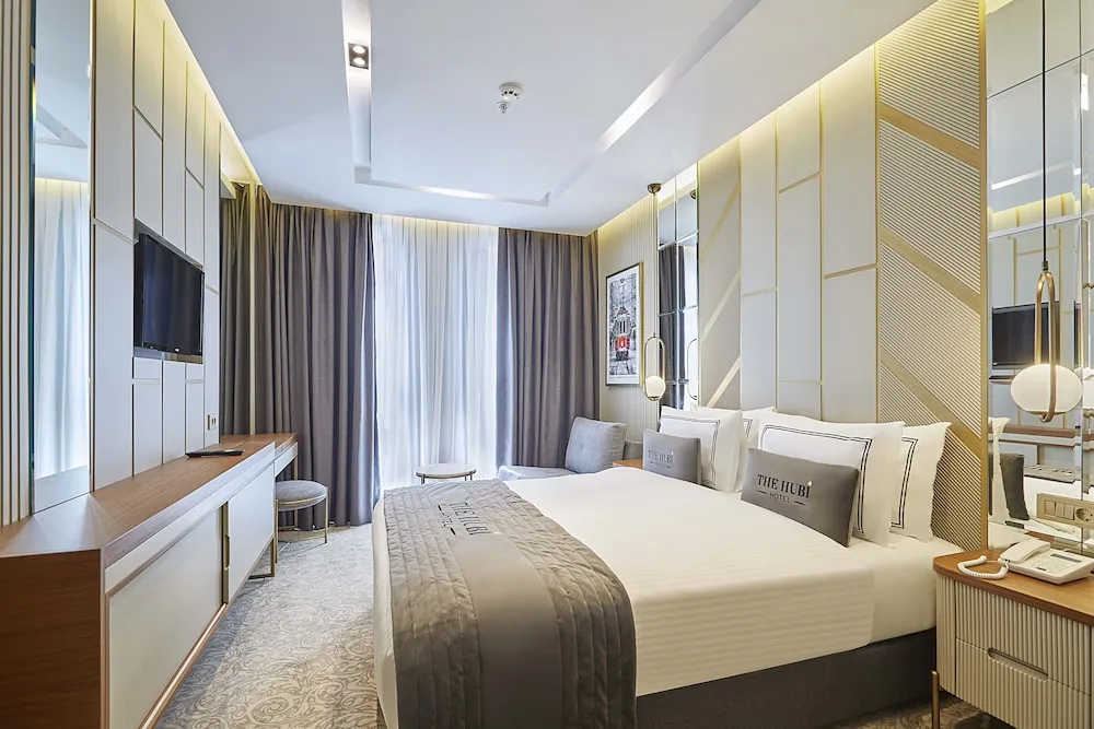 Deluxe Tek Büyük Yataklı Oda