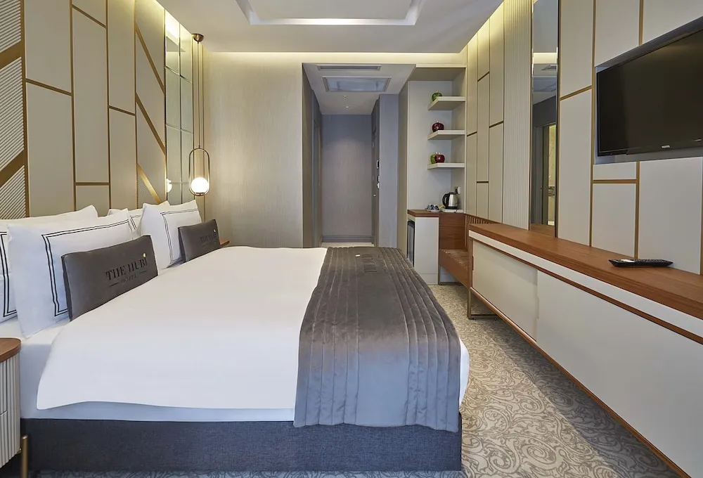 Deluxe Tek Büyük Yataklı Oda