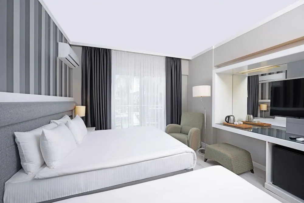 Superior Room, Mountain view