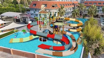 Dedeman Kemer Resort