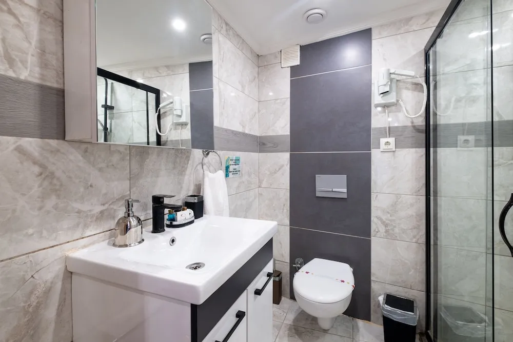 Deluxe Üç Kişilik Oda