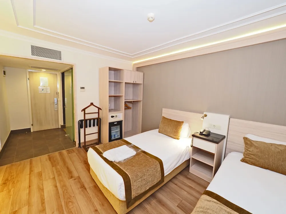 Queen Room with Queen Beds Accessible Room
