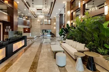 DoubleTree by Hilton Hotel Van