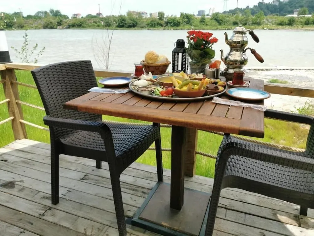 Deluxe Tek Büyük veya İki Ayrı Yataklı Oda, 1 Yatak Odası