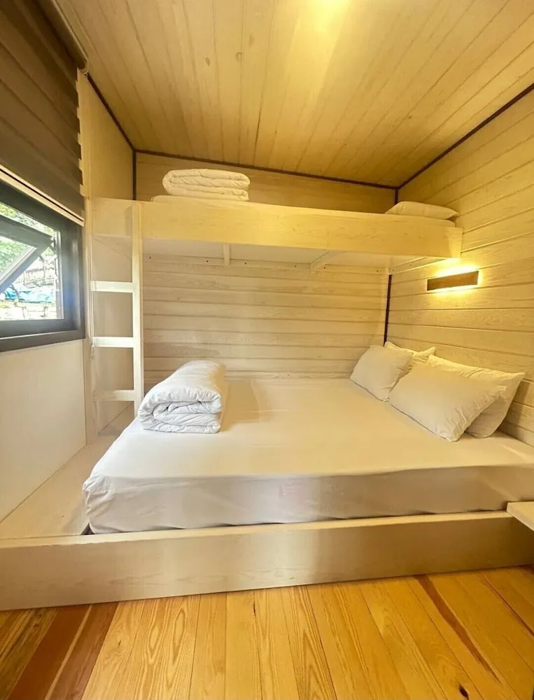 Deluxe Tek Büyük veya İki Ayrı Yataklı Oda, 1 Yatak Odası