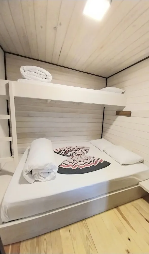 Deluxe Tek Büyük veya İki Ayrı Yataklı Oda, 1 Yatak Odası