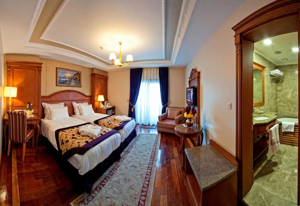Junior Suite Triple Room