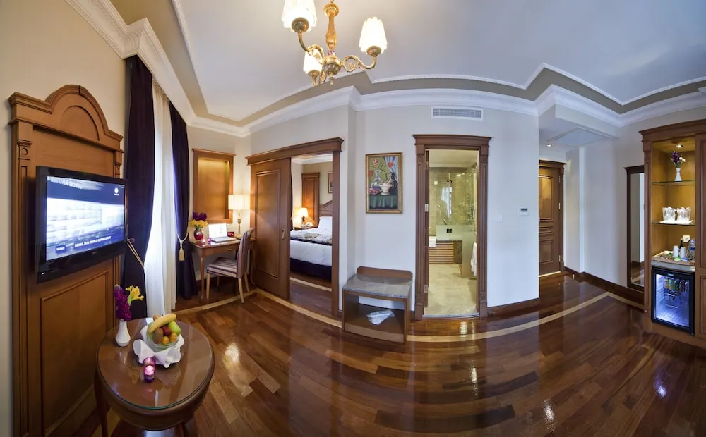 Family Suite Triple Room