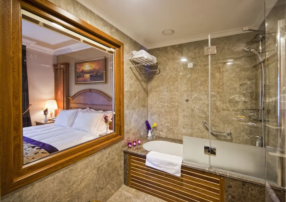 Family Suite Triple Room