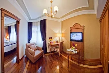 GLK PREMIER Acropol Suites & Spa - Özel Sınıf