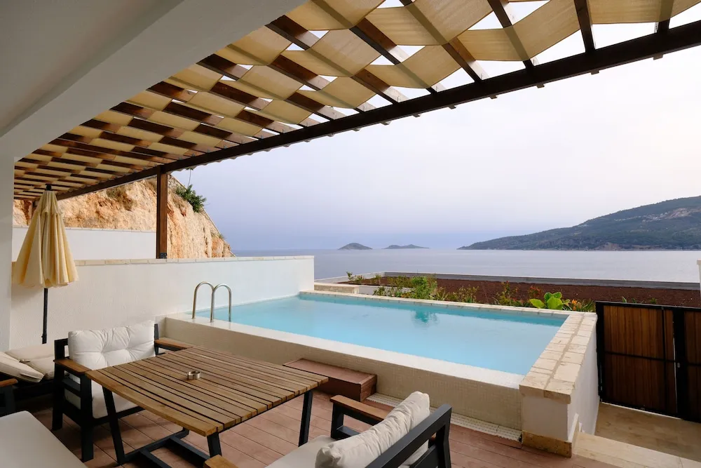 Junior Sea View, with Private Pool