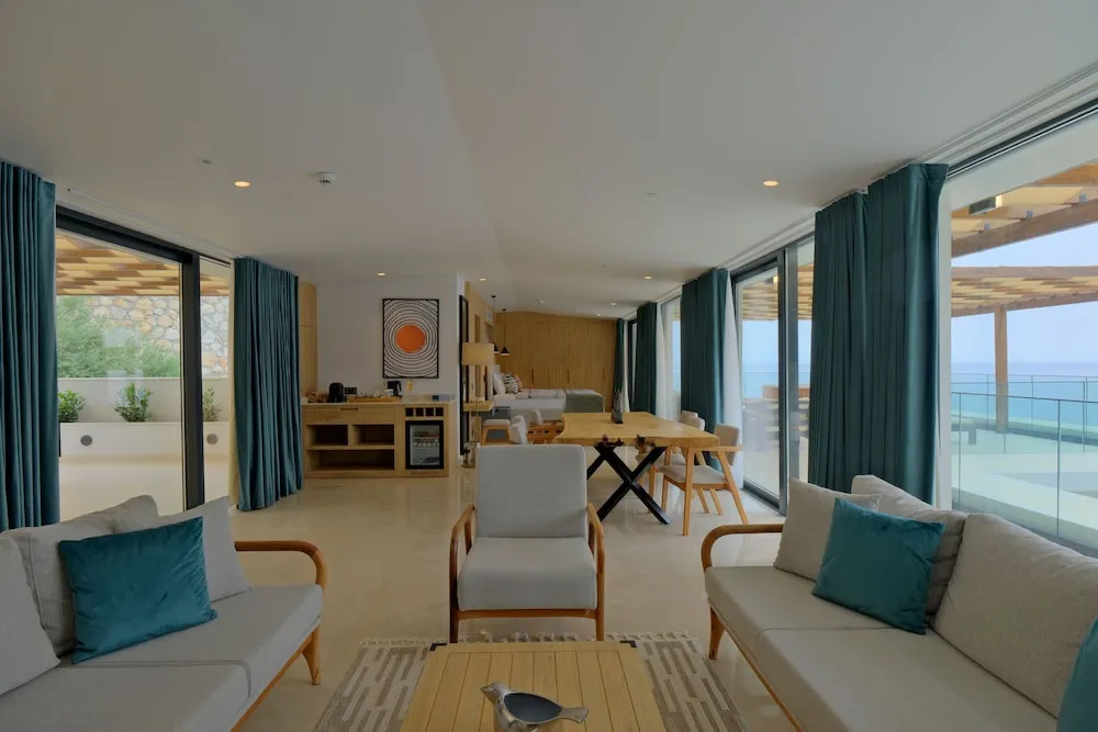 Penthouse Suite Sea View, with Jacuzzi