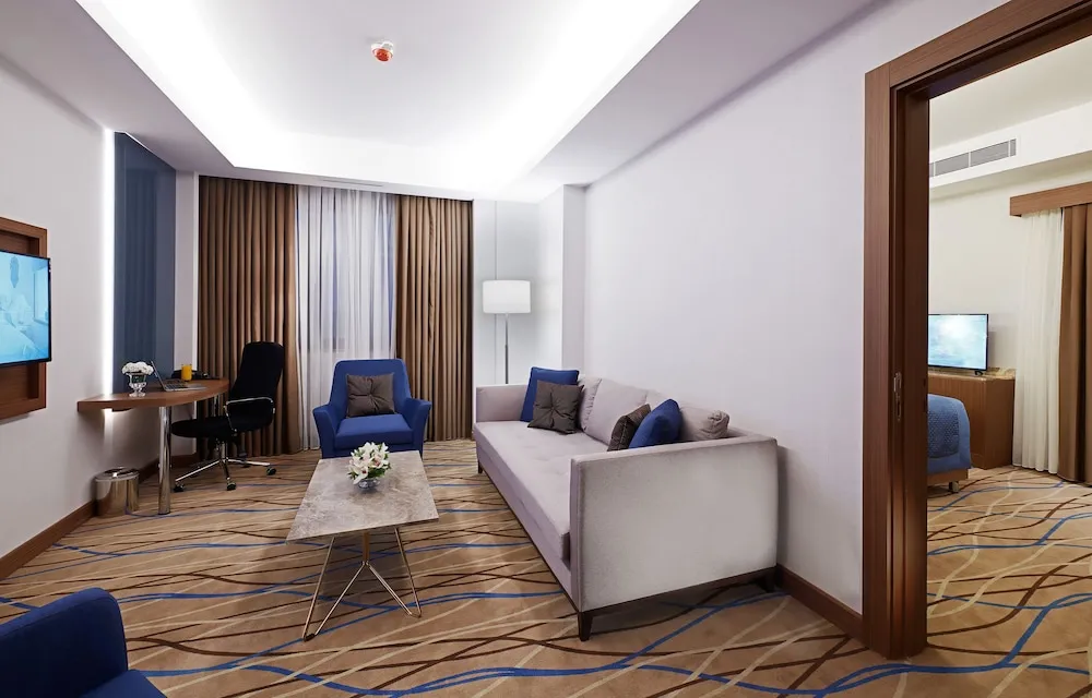 Grand Süit, 1 Yatak Odası, Sıcak Su Küveti, Şehir Manzaralı