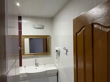 Metros Hotel