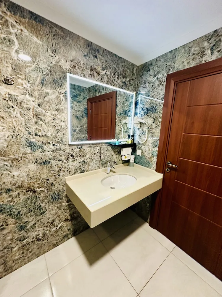 Superior Queen Room