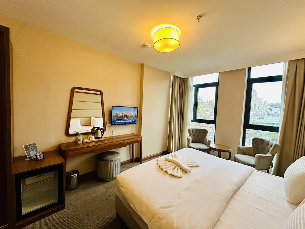 Superior Queen Room
