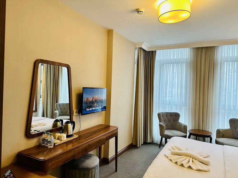 Superior Queen Room