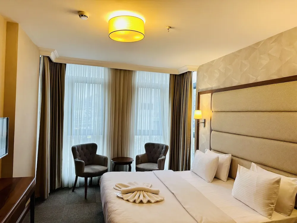 Superior Queen Room