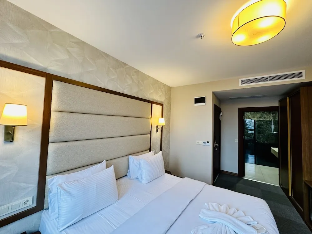 Superior Queen Room