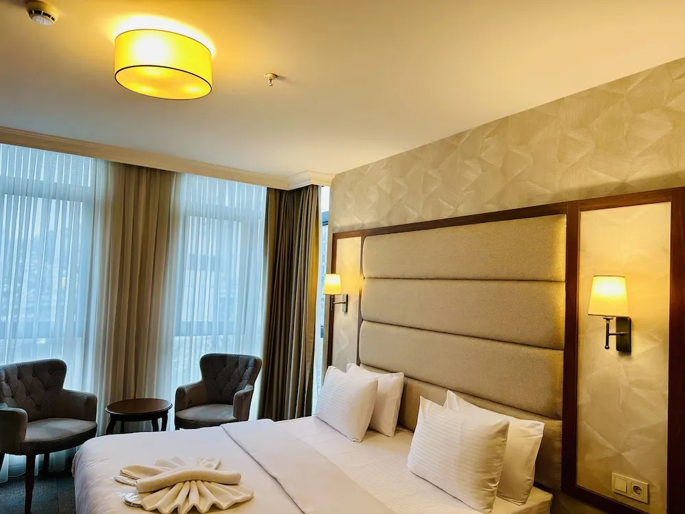Superior Queen Room