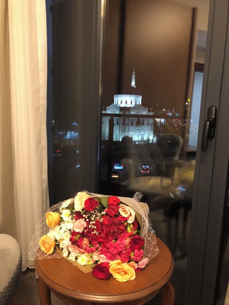 Deluxe King Room With Balcony