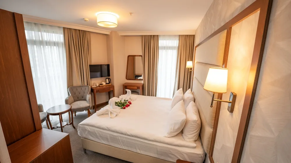 Deluxe King Room With Balcony
