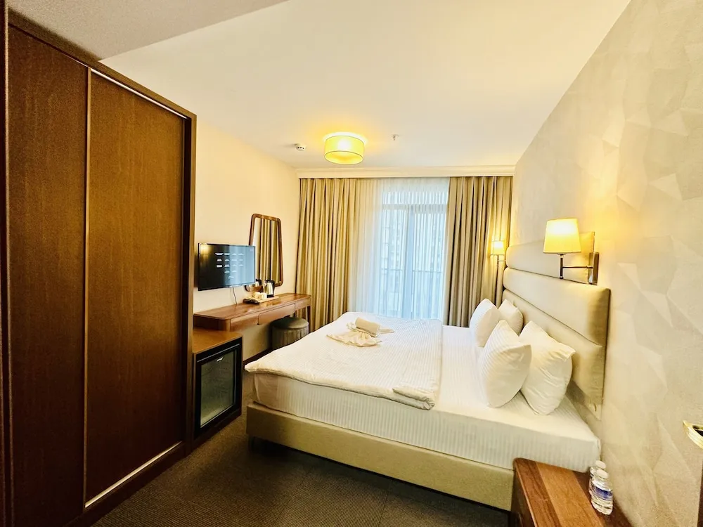 Standard Double or Twin Room with Balcon