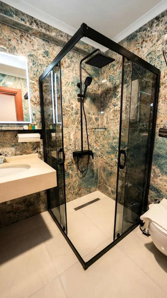 Standard Double or Twin Room with Balcon