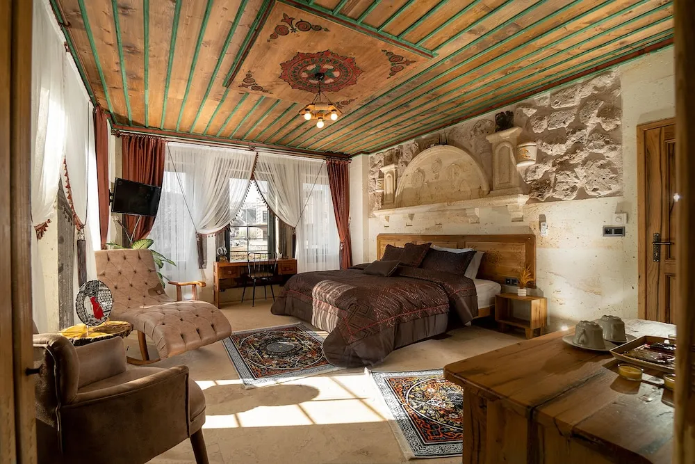 Luxury Tek Büyük Yataklı Oda, 1 En Büyük (King) Boy Yatak, Sigara İçilmez, Dağ Manzaralı