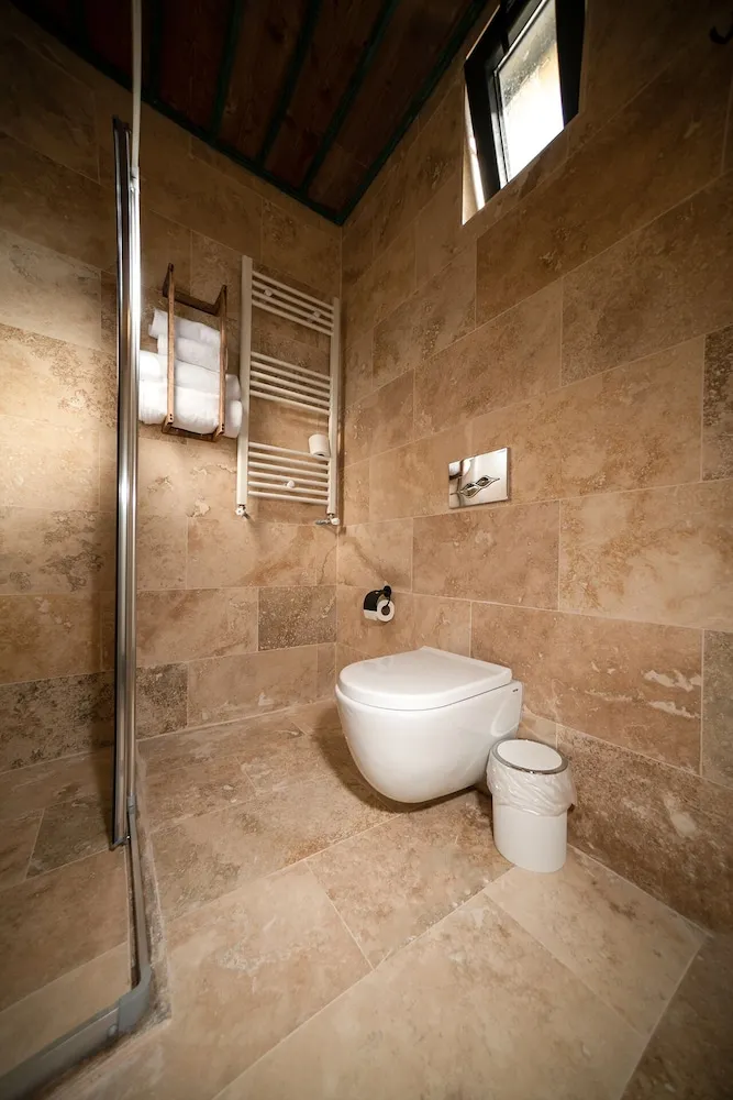 Luxury Tek Büyük Yataklı Oda, 1 En Büyük (King) Boy Yatak, Sigara İçilmez, Dağ Manzaralı