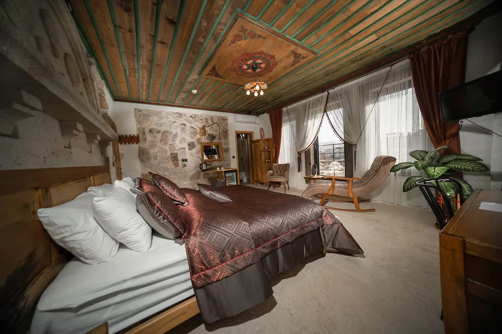 Luxury Tek Büyük Yataklı Oda, 1 En Büyük (King) Boy Yatak, Sigara İçilmez, Dağ Manzaralı