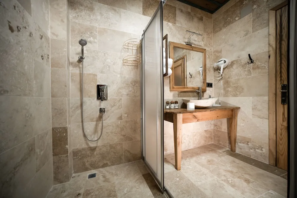Comfort Tek Büyük Yataklı Oda, 1 En Büyük (King) Boy Yatak, Banyolu/Duşlu