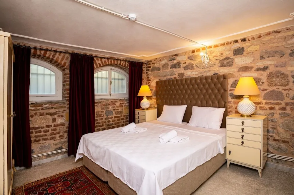 Lemon Tree Mansion 1