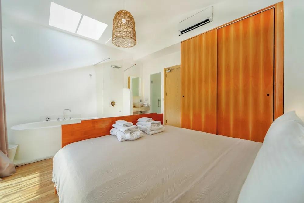 Luxury Tek Büyük Yataklı Oda, 1 Yatak Odası, Küvet, Dağ Manzaralı