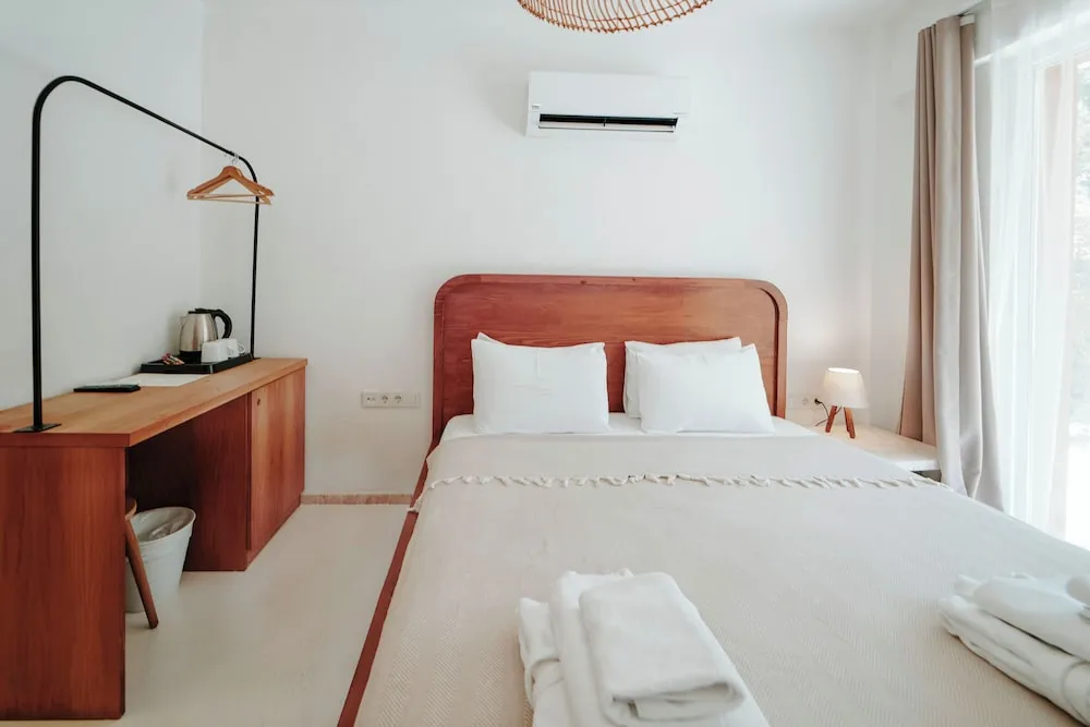 Standard Double Room, 1 Bedroom, Garden View