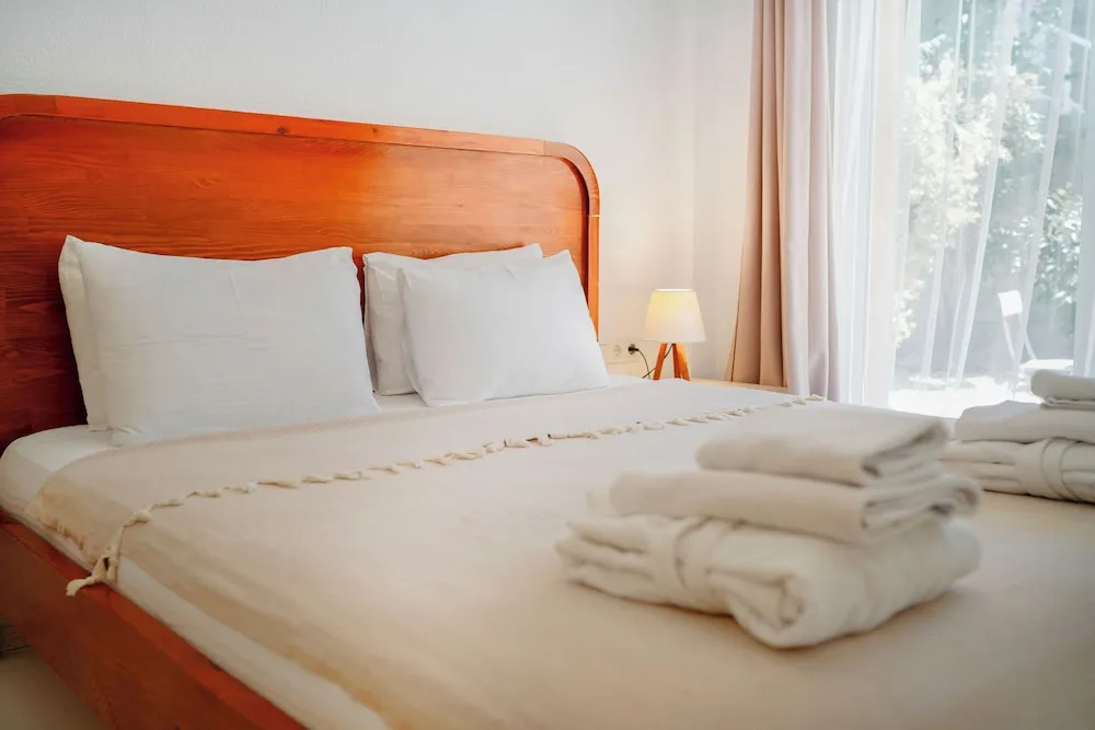 Standard Double Room, 1 Bedroom, Garden View