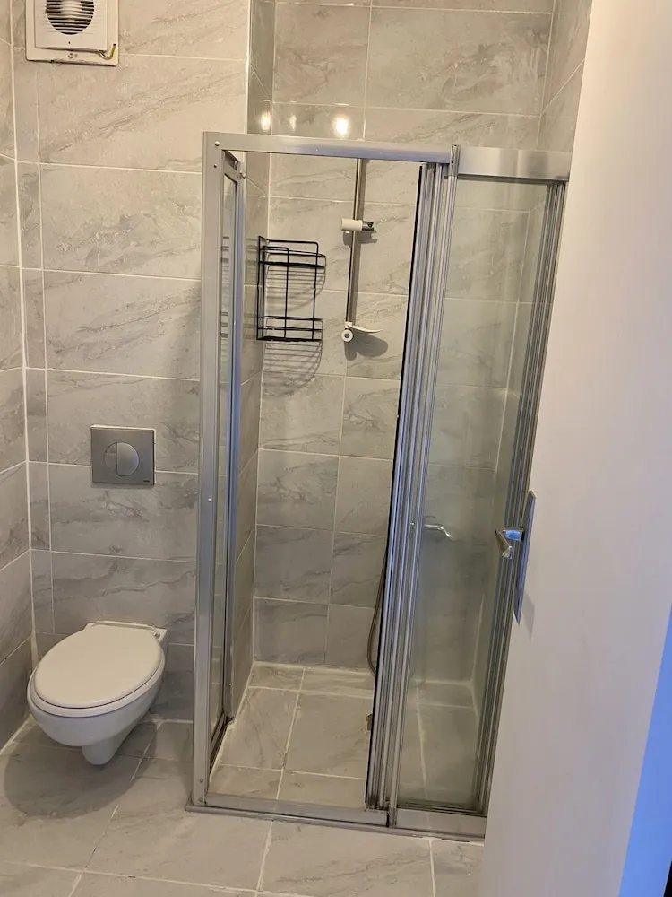 Deluxe Stüdyo, 1 En Büyük (King) Boy Yatak