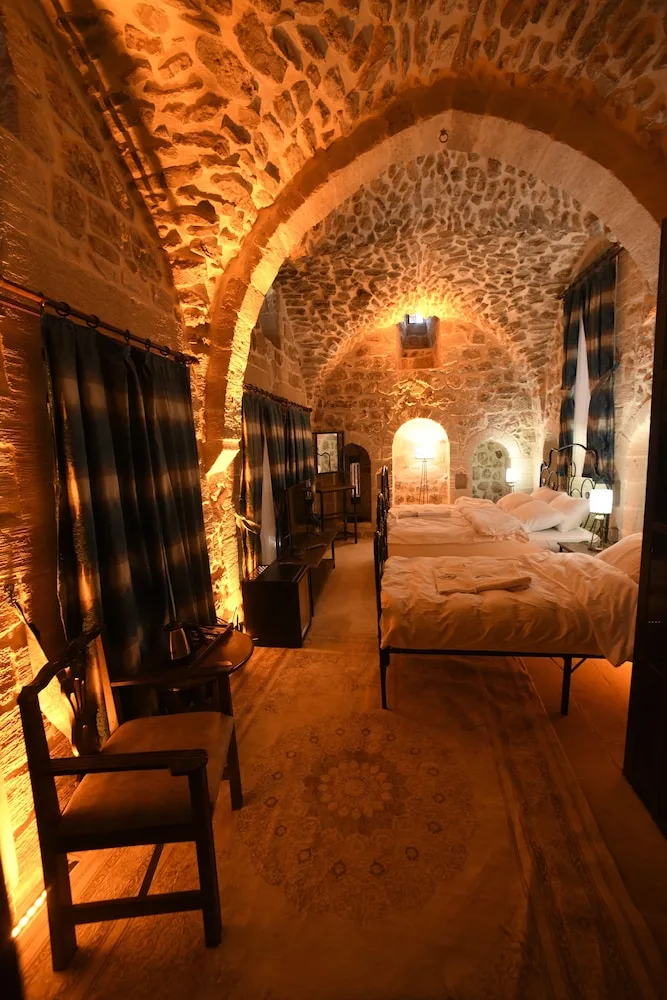 Deluxe Üç Kişilik Oda
